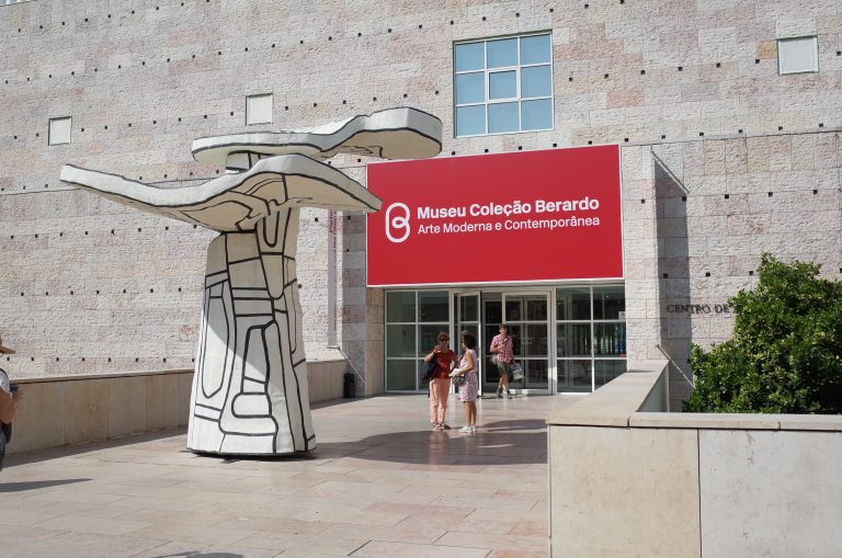 Museu Coleção Berardo -Modern and Contemporary Art Museum in Lisbon-  Hidemi Shimura